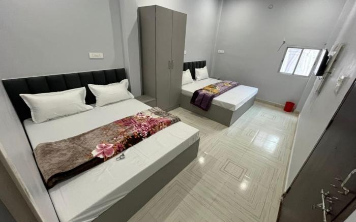 Goroomgo Shivashram Guest House Varanasi
