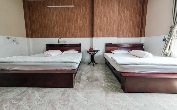 Khách sạn Hưng Thịnh 2