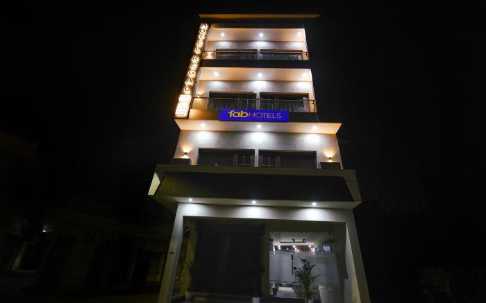 FabHotel Regal, Sector 78
