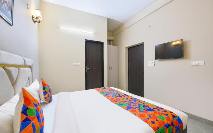FabExpress Mapple Suites, Sector 19