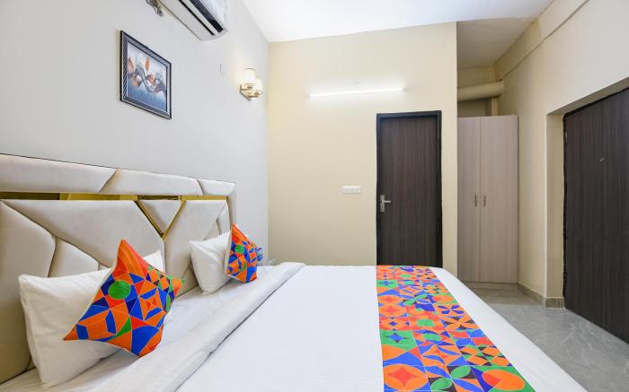 FabExpress Mapple Suites, Sector 19