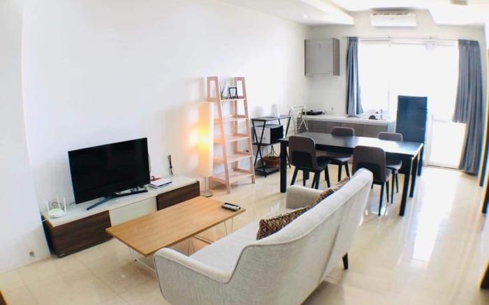 24th Floor - 1 Bed + Office