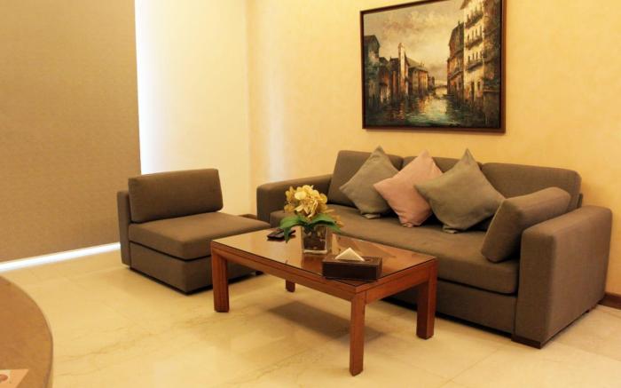 King Suites Hotel