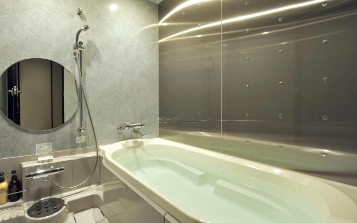 Cross Hotel Osaka