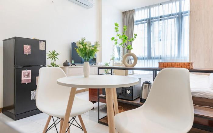 Spacious 1BR Studio. Private, Sleek & Cozy Escape