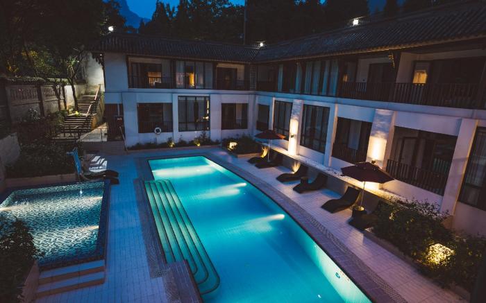 Hillside Spring Resort