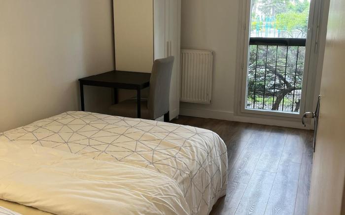 Calm & clean room