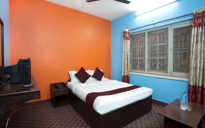 OYO 381 Hotel Pashupati Plaza