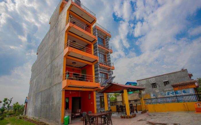 OYO 348 Hotel Park Treasure