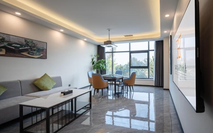 Guanghan Exhibition International Hotel