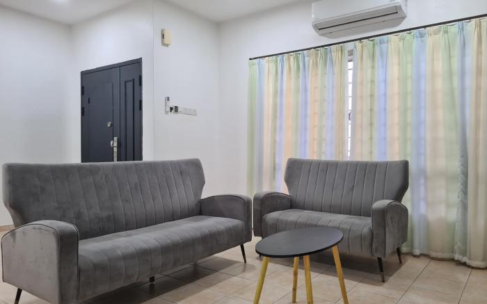 Double Storey Homestay @ Melaka, Cheng