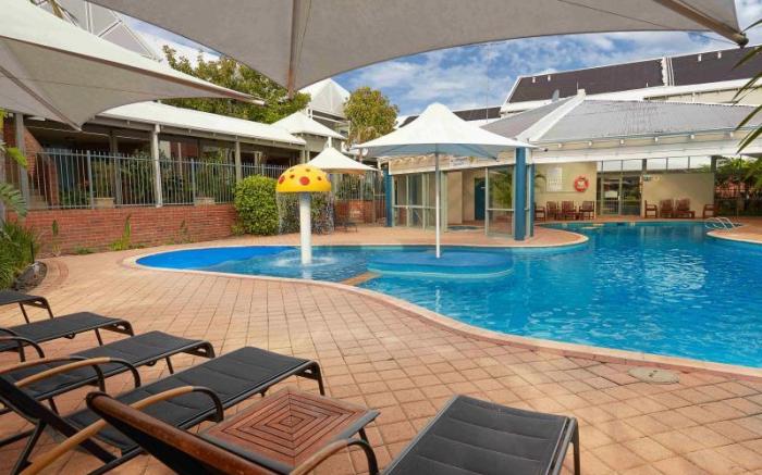 Broadwater Resort Como