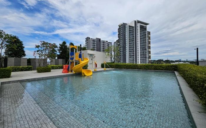 [NEW] Studio Apartment @ Subang 4 pax