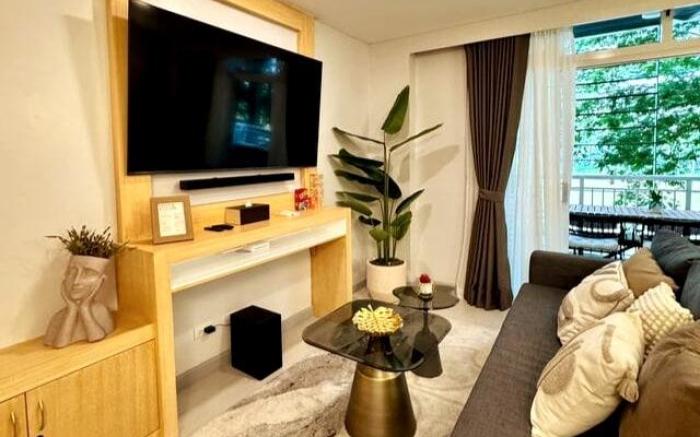 Casa Palmera at Pico De Loro