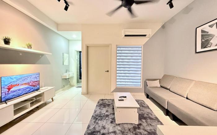 Classy 1BR@ Arte Mont Kiara pool View 1FreeParking