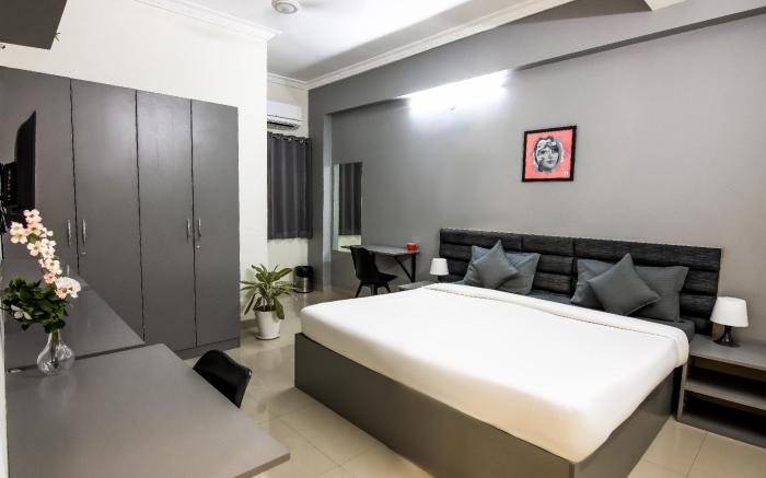 Housr 50 Luxury Rooms Kondapur Near Cyber Tower