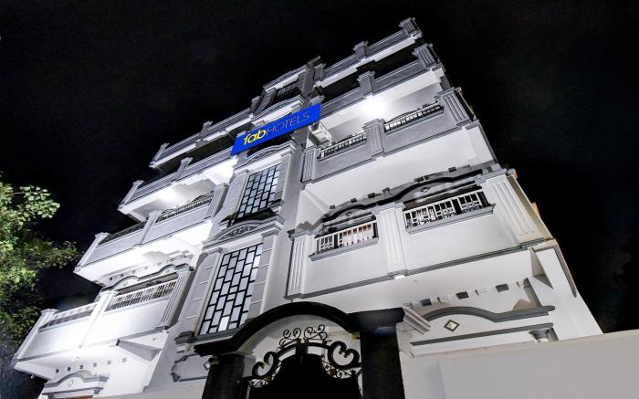 FabHotel RB Palace