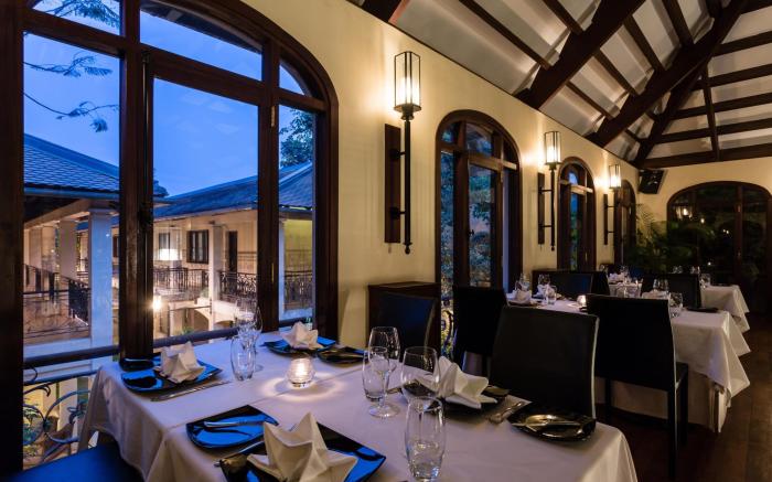 Heritage Suites Hotel