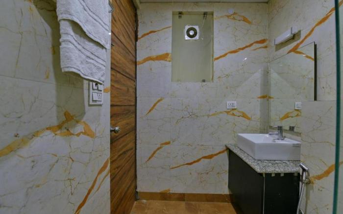 Hotel Konark A Family Stay Aerocity New Delhi