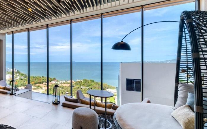 2 Bed Room Sea View High Floor Luxury Accomodation