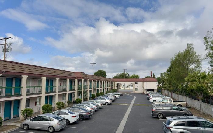Royale Inn