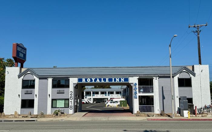 Royale Inn