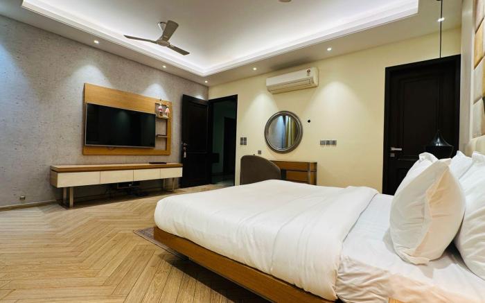 3BHK Studio Apartment - Luxe Stays by JPM
