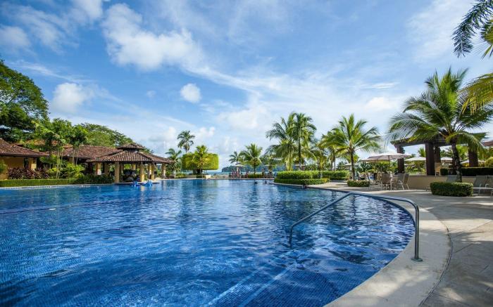 Stay In CR Los Suenos Condos