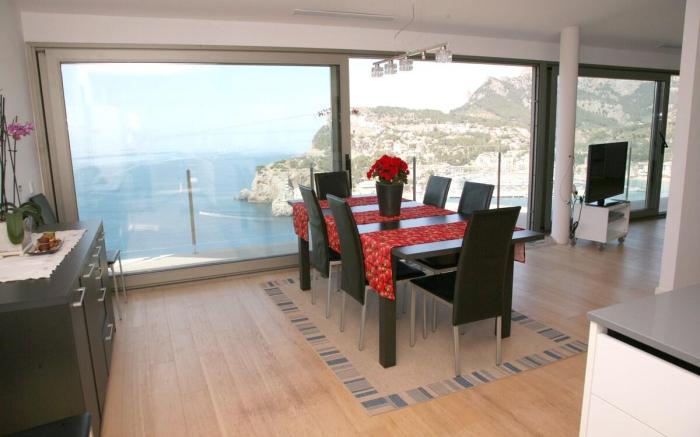 Villa Blau de Luna with spectacular views
