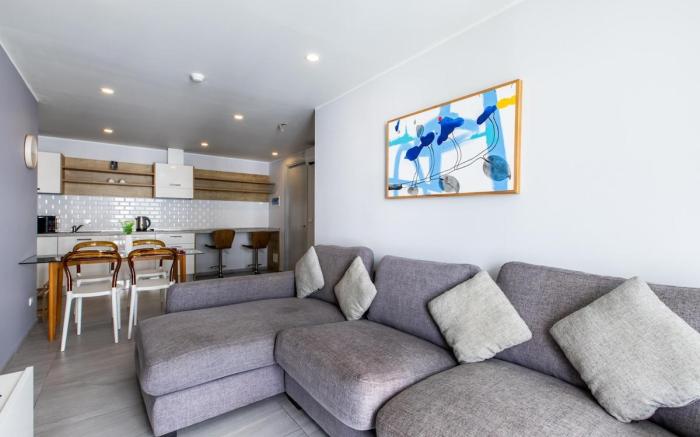 Pool View 1 Bed Apt (T2-620)