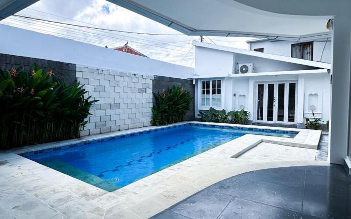 LaLeBay Seminyak