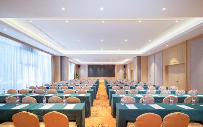 Vienna International Hotel Sichuan Mianyang Zhongyuan Plaza High-speed Railway Station