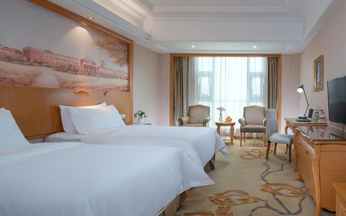 Vienna International Hotel Xi’an Terracotta Warriors Metro Station