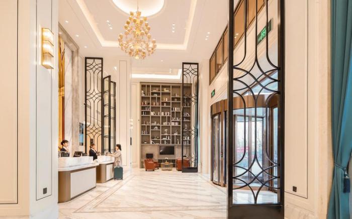 Vienna International Hotel Henan Zhoukou Luyi Passenger West Station