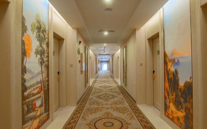 Vienna International Hotel Guangdong Foshan Gaoming Xinheng Plaza