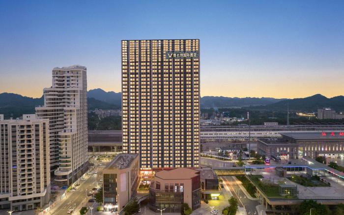 Vienna International Hotel Shanwei High-Speed Railway Station