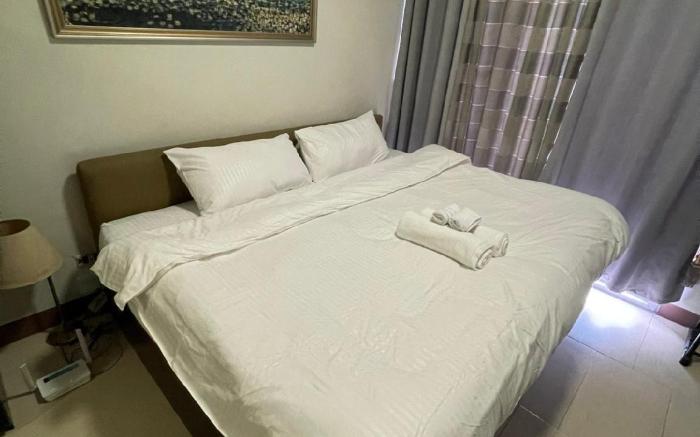 Makati City Antel Spa Residences 2306