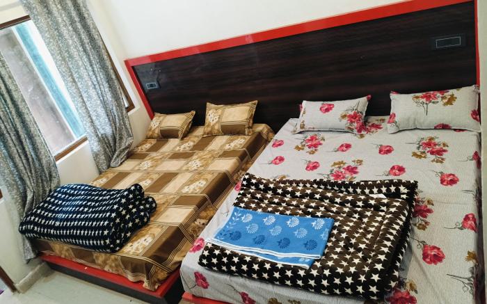 Shivanya Guest House & Restaurant