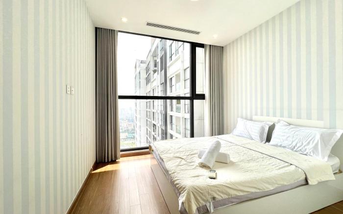 Luxhousing-Apartment lakeView 3Br Vinhomes Skylake
