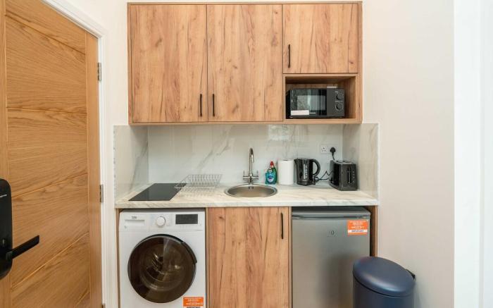 Deluxe Double Studio F1 - Maida Vale!