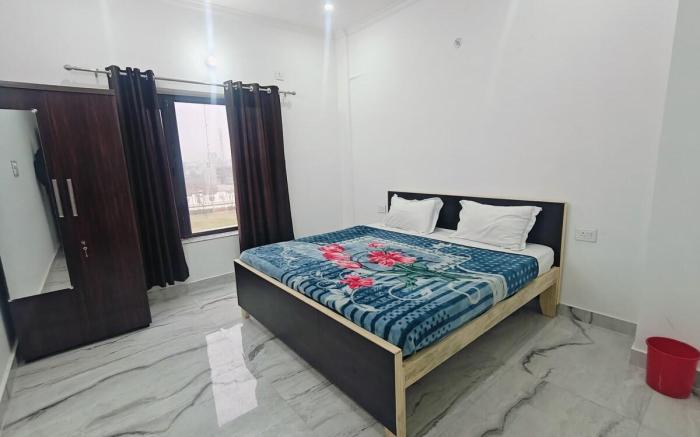 Healthy Vibes Guest House | AC Room