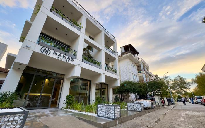 Nakas Hotel