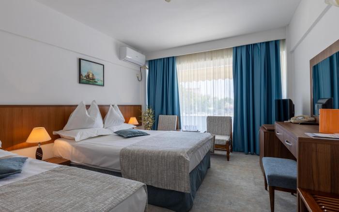 Hotel Condor