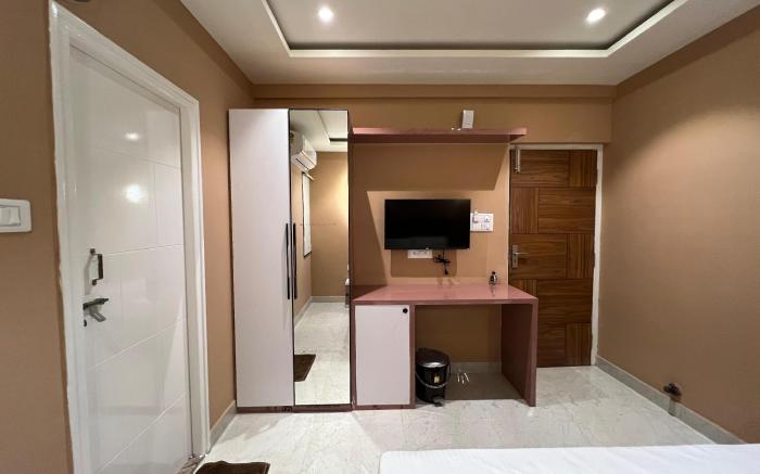 Hotel Seven Sky Inn BTM Layout