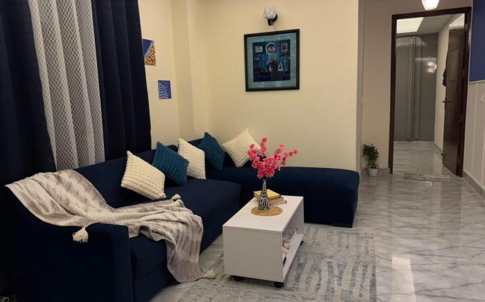 Greece vibes-flat/private/ cozy space in Delhi/NCR