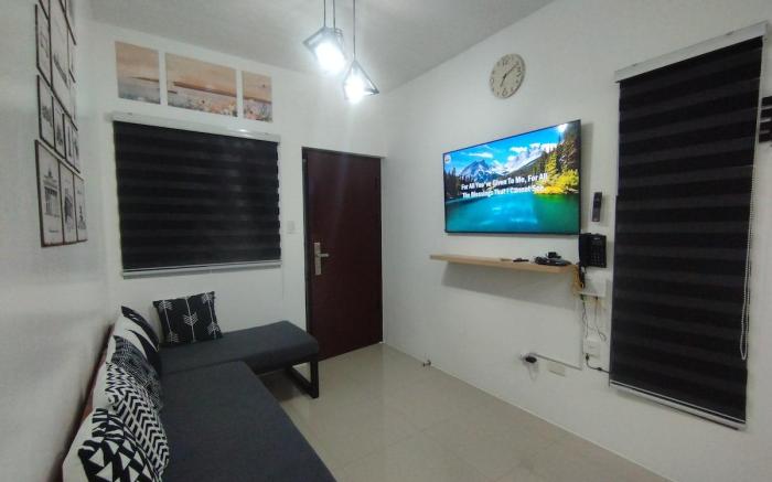 3BR 2-Storey Home near Airport