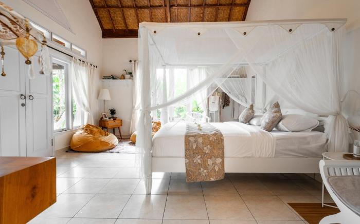 Moon & honey villa