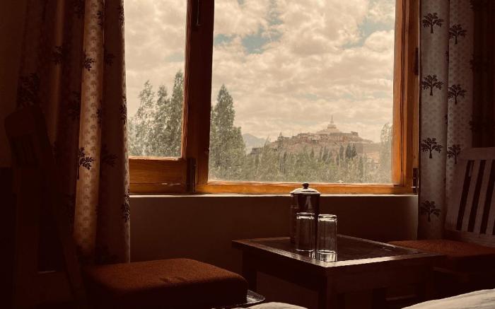 ZLATAN GUEST HOUSE