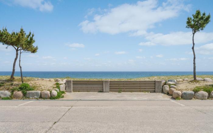 Yangyang Sunrise Sea Pension