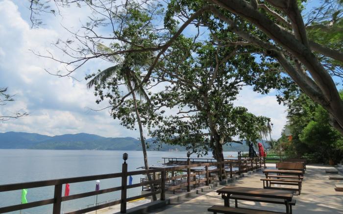 Anilao Awari Bay Resort